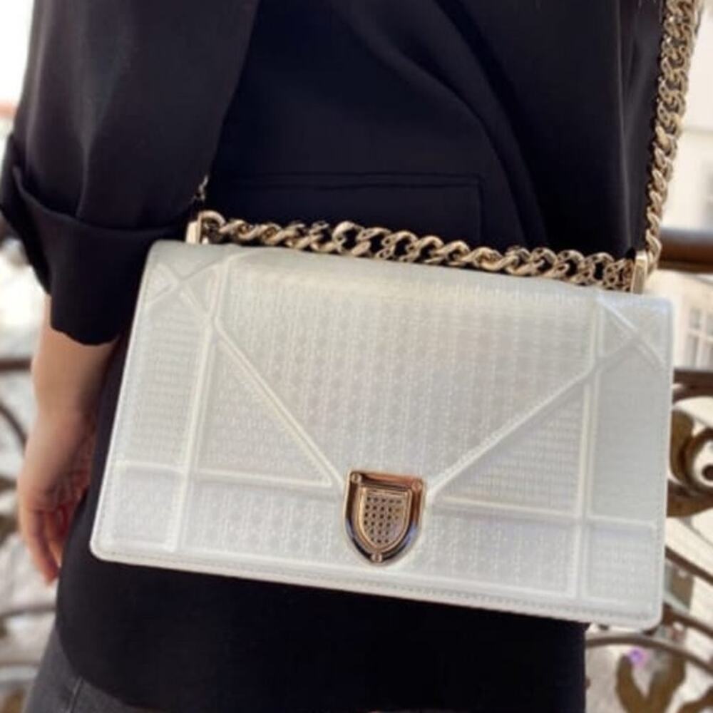 💎✨ Authentic Christian Dior Patent Micro-Cannage Diorama Flap Chain ShoulderBag